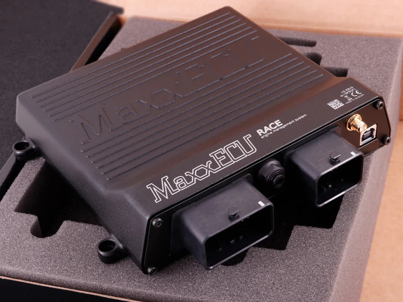 MaxxECU med Volvo B230 PnP-Motorhärva