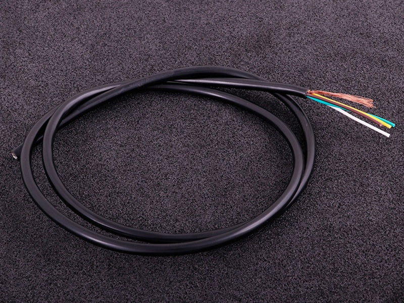 Skärmad kabel 4-ledare svart
