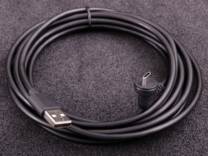 MaxxECU GEN2 kommunikationskabel (USB-C till USB-A) vinklad