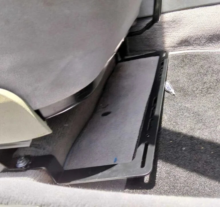 Mercedes-Benz 190 W201 Brandsläckarfäste
