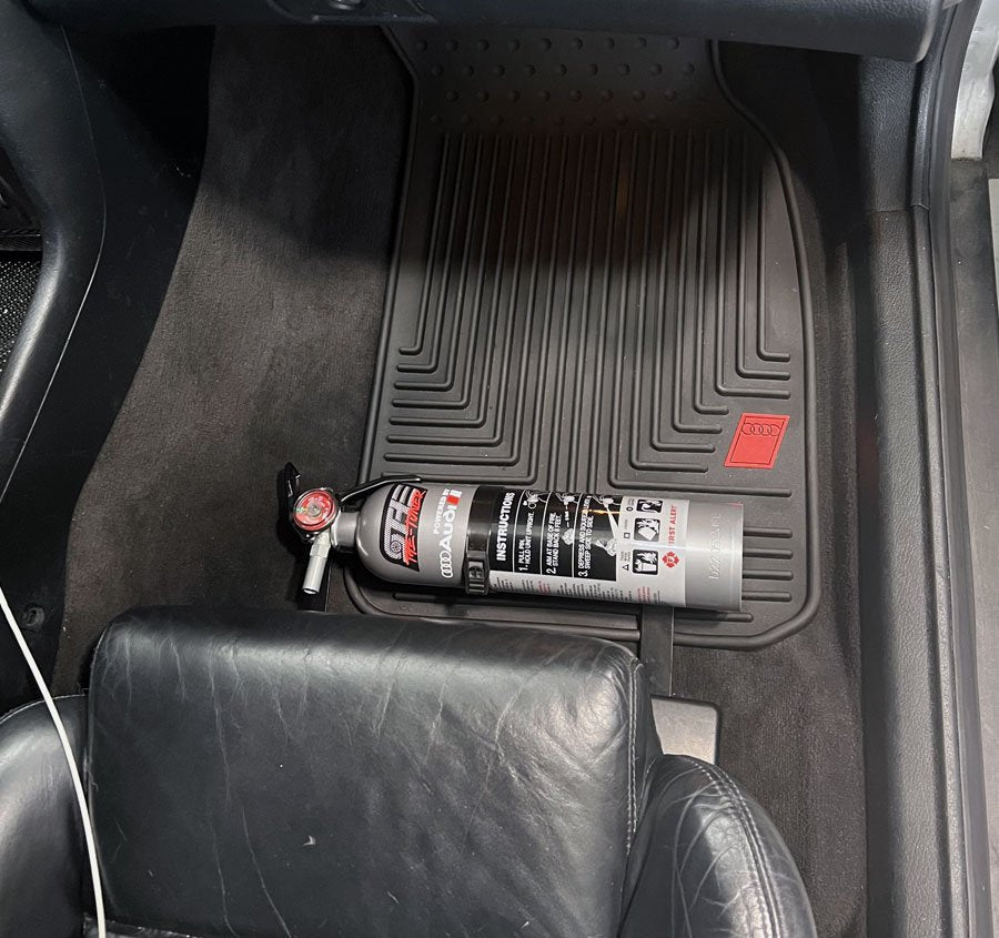 Audi RS4/S4/A4 B5 Brandsläckarfäste