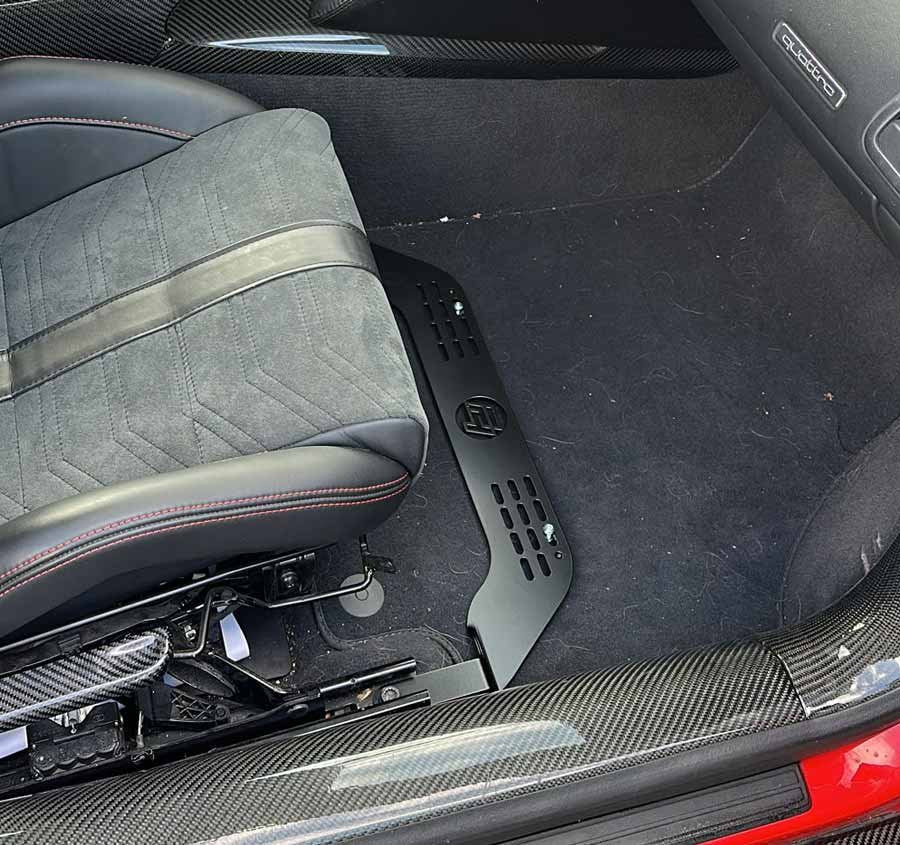 Audi R8 Brandsläckarfäste