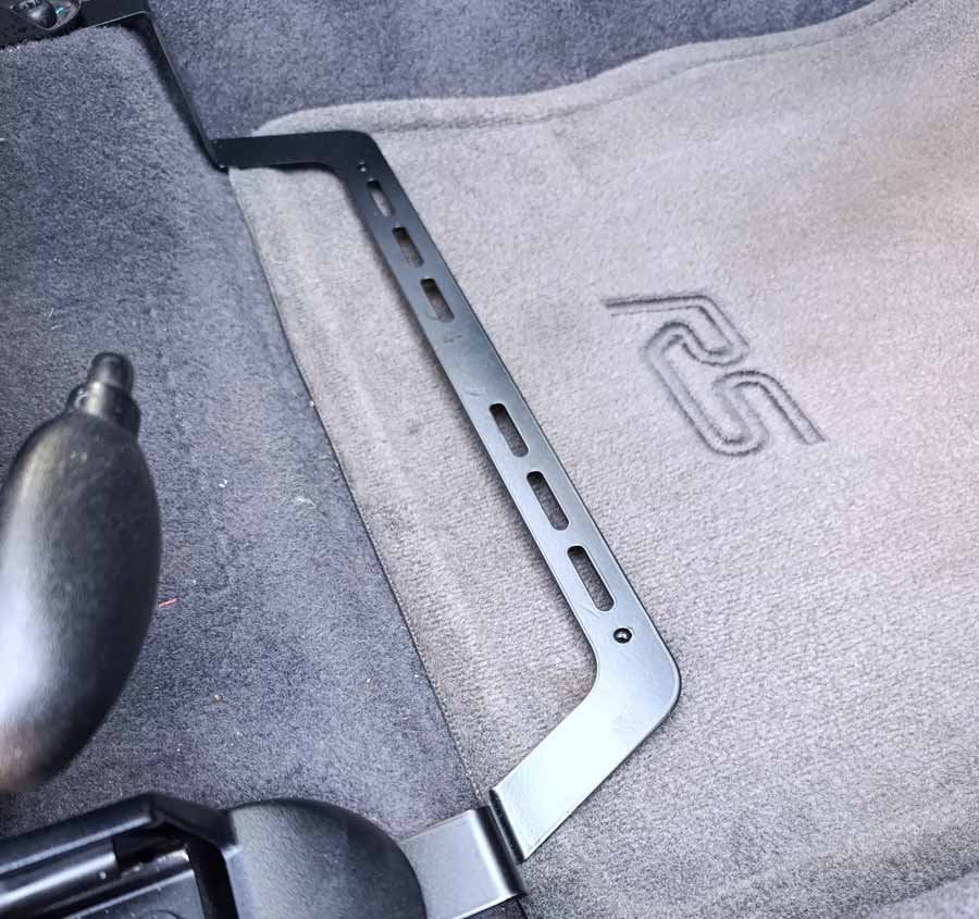 Ford Focus mk1 Brandsläckarfäste