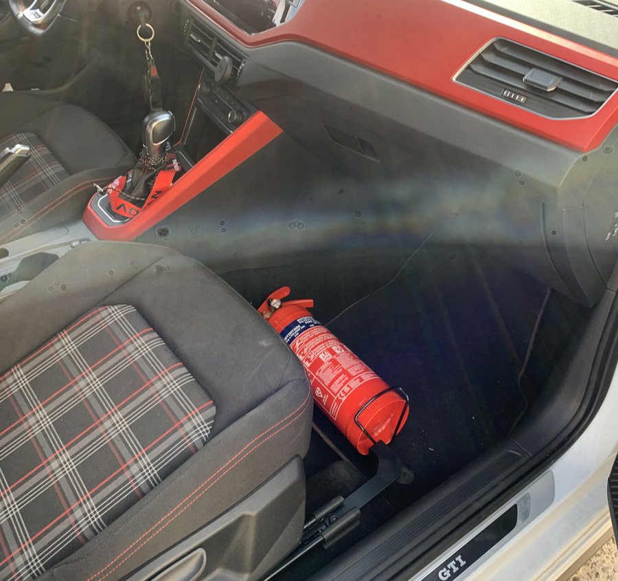 VW Polo mk6 Brandsläckarfäste (GTI)
