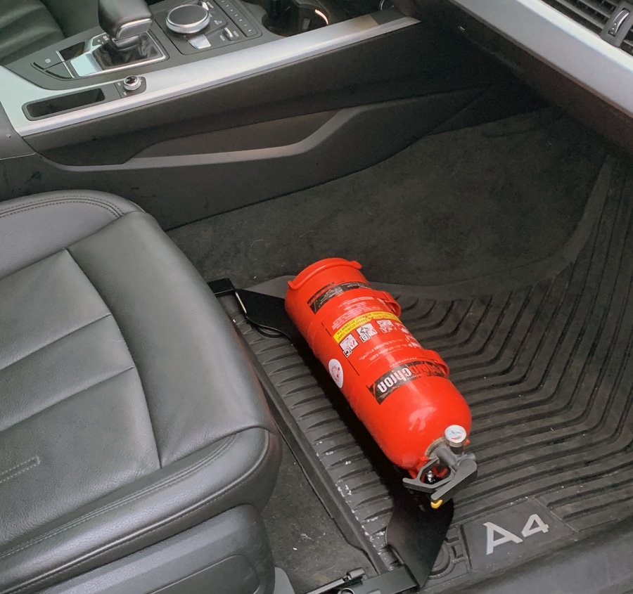 Audi A4/S4/RS4 Brandsläckarfäste (B9)
