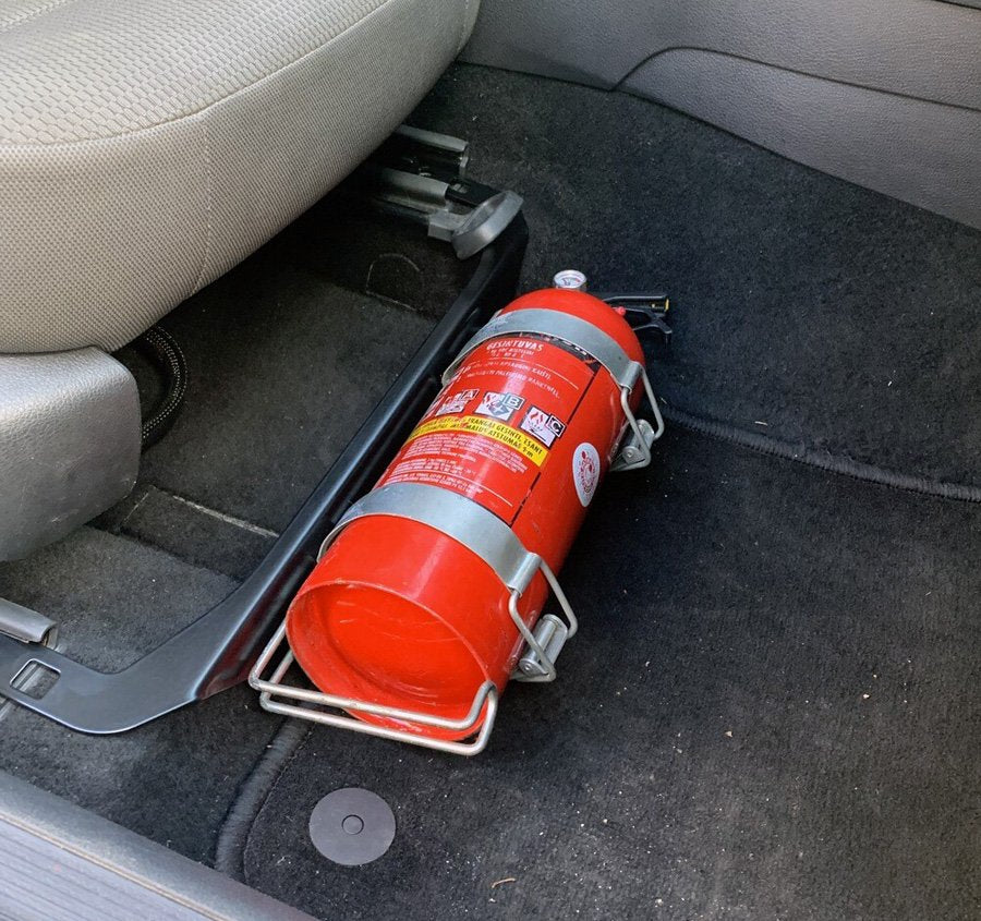 Audi A3/RS3/S3 Brandsläckarfäste (8P)