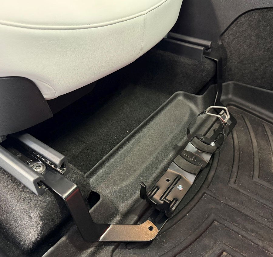 Tesla Model Y Brandsläckarfäste