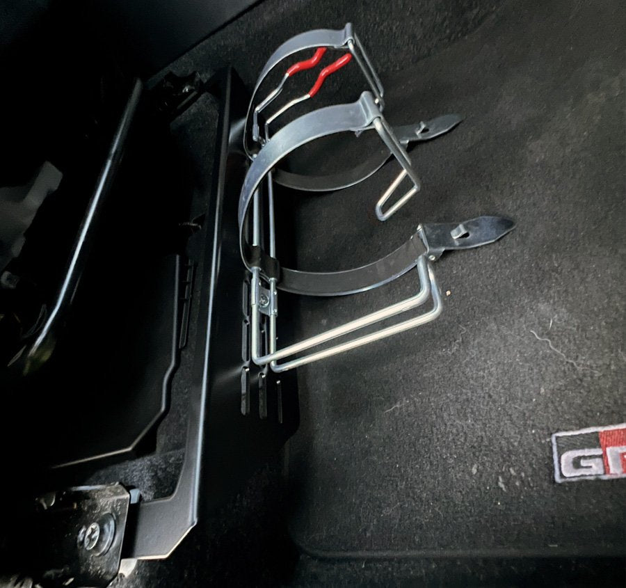 Toyota GR Yaris Brandsläckarfäste V1