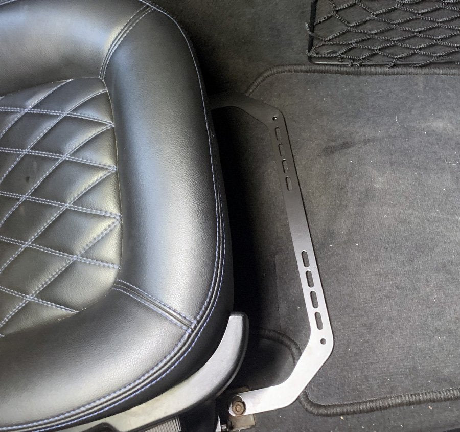 BMW Z3 Brandsläckarfäste